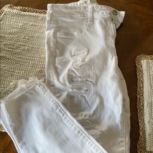 Lightly worn white denim American Eagle jeans